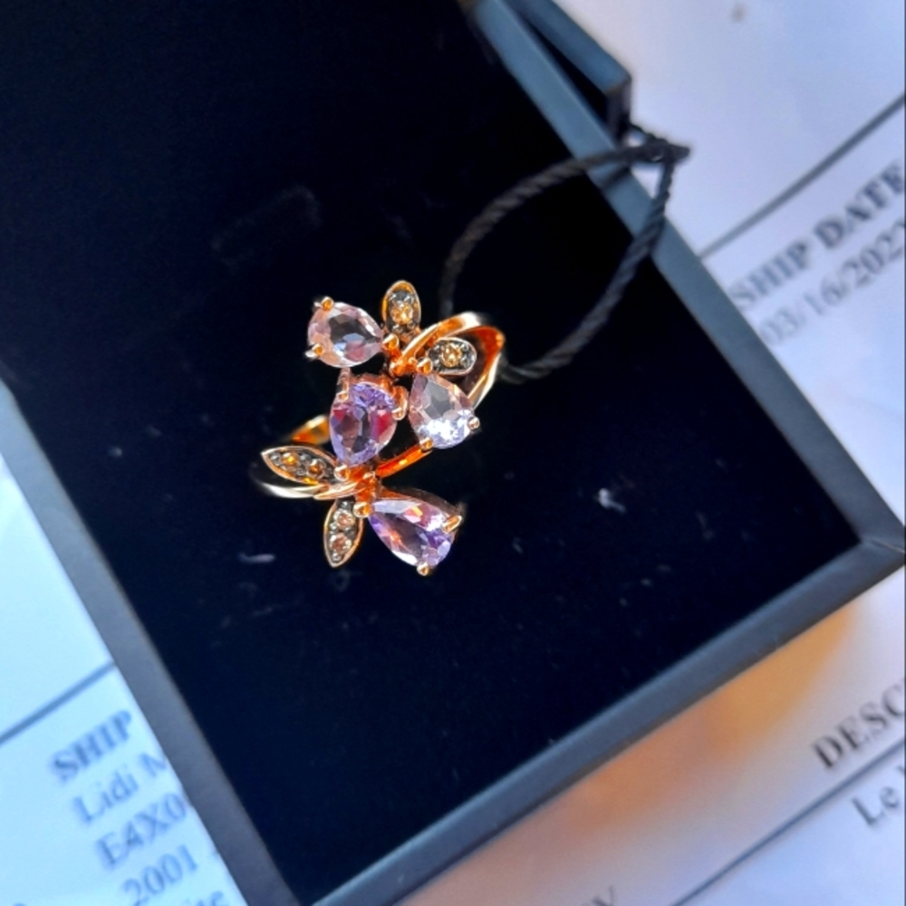 Le vain butterfly ring beautiful 14 kt rose gold engraved in ring